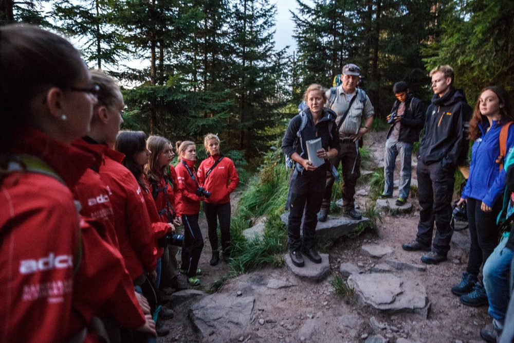 Nationalpark Schwarzwald Magazin: Young Explorers Camp 2016, mit Rangerin Svenja Fox und Ranger Luis Scheuermann im Bannwald